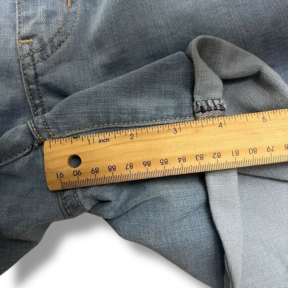 Levi's Womens 33 Denim Shorts - Picture 7 of 7